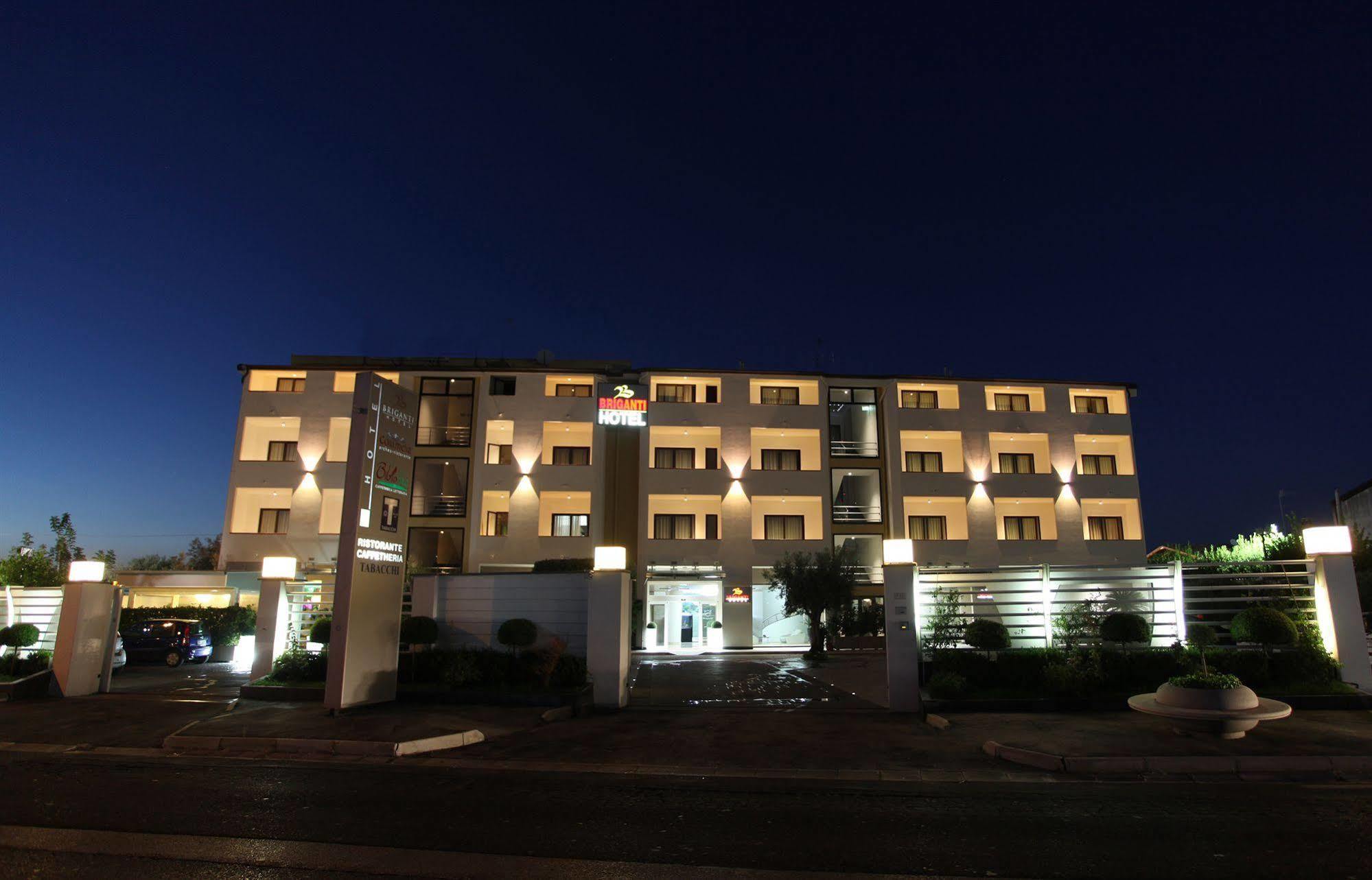 Hotel Briganti Qualiano Luaran gambar